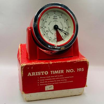 LOT 395: Aristo Basketball - Football Timer, Heuer and Selkosha Stop Watches
