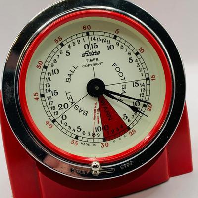 LOT 395: Aristo Basketball - Football Timer, Heuer and Selkosha Stop Watches