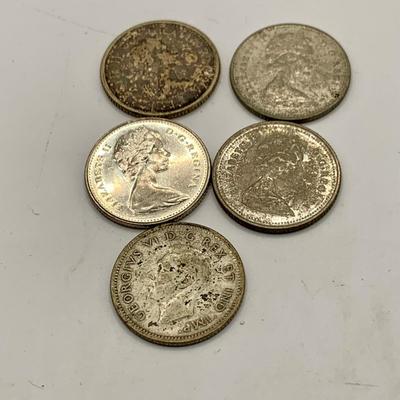 LOT402: Canadian Coins Including 1922 Counterfeit Nickel, 1920 Penny and Much More