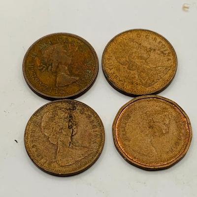 LOT402: Canadian Coins Including 1922 Counterfeit Nickel, 1920 Penny and Much More