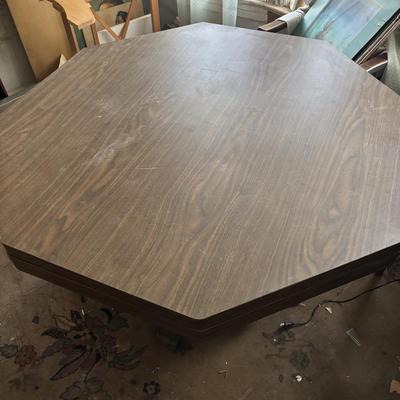 LOT 435: Game Table: 3 in 1 Bumper Pool, Poker & Card