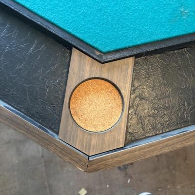 LOT 435: Game Table: 3 in 1 Bumper Pool, Poker & Card