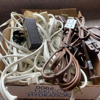 Extension Cords / Walk Plugs Lot