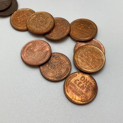 LOT 465: Large Collection of Vintage Pennies - Wheat and More