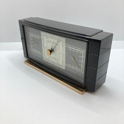 LOT 522: Vintage Airguide Table / Desk Barometer in Box, Chesterfield Dolmy Swiss Made Stop Watch and National Association of Watch &...