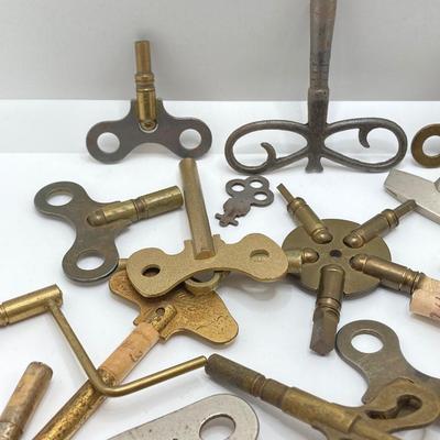 LOT 524: Clock Key Collection - Karl Lauffer, Universal and More