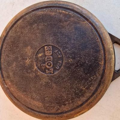 Lodge Cast Iron Skillet with Lid – 10" USA Made