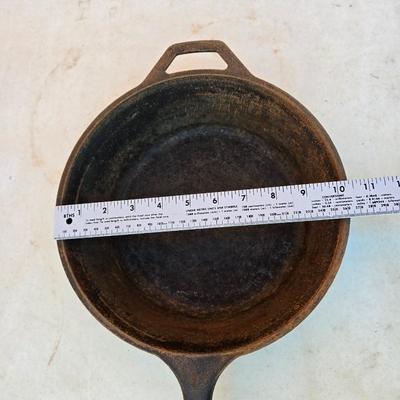 Lodge Cast Iron Skillet with Lid – 10" USA Made