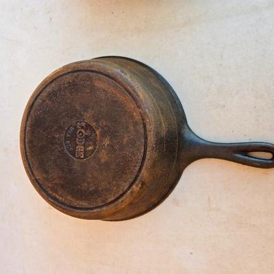 Lodge Cast Iron Skillet with Lid – 10" USA Made