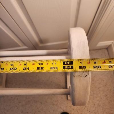 2 Quilt Blanket Racks Stand