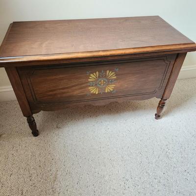 Cedar Chest 36x16x22