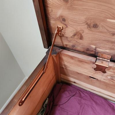 Cedar Chest 36x16x22