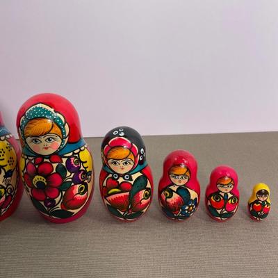 Vintage Russian 7 piece Nesting Dolls