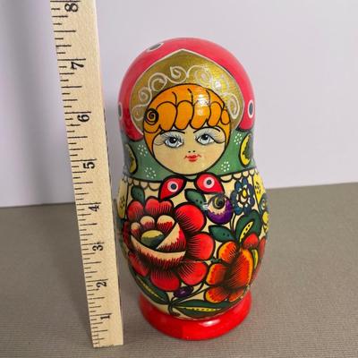 Vintage Russian 7 piece Nesting Dolls
