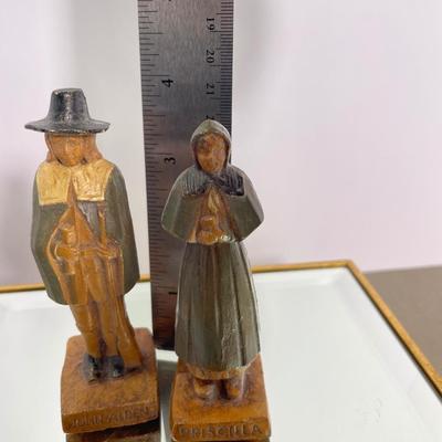 Vintage Mayflower Pilgrim Figures