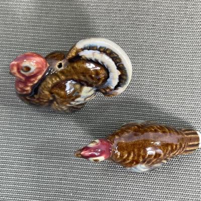 Rosemeade Pottery Miniature Turkey Pair