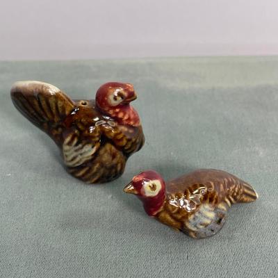 Rosemeade Pottery Miniature Turkey Pair