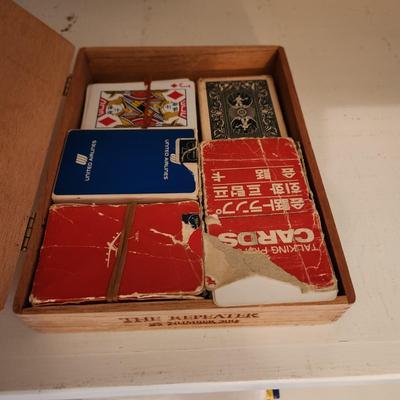 Large Lot of Puzzles , Games, Dominoes, Yahtzee, Trivial Pursuit, Uno, Playing Cards and more