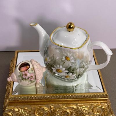 O’Keefe Signed Hand painted Teapot and Bird Ornament