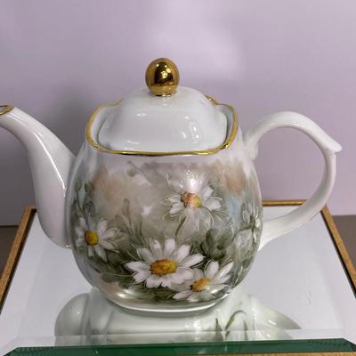 O’Keefe Signed Hand painted Teapot and Bird Ornament