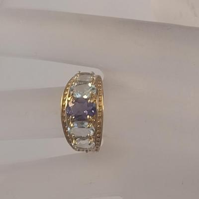 10 Karat Yellow Gold and Gemstone Ring- Size 8- Approx Weight 3.6 Grams (#25)