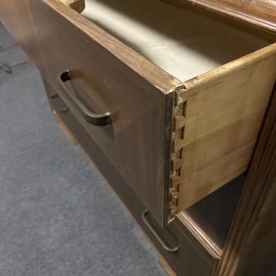 Mirror dresser
