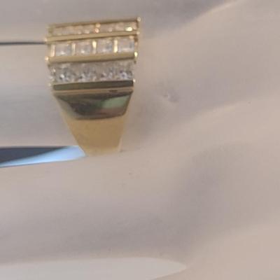 14 Karat Yellow Gold and Cubic Zirconia Ring- Size 6- Approx Weight 8.1 Grams (#29)