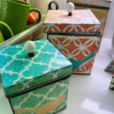 Little e studio creative co-op bird tin canisters, set of 3
