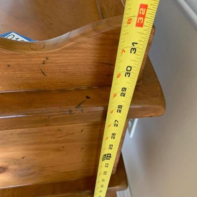 Maple Corner Shelf