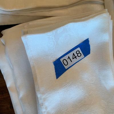 Huge lot - Vintage White Table Cloths Napkins +++