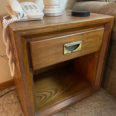 End table with phone and lamp