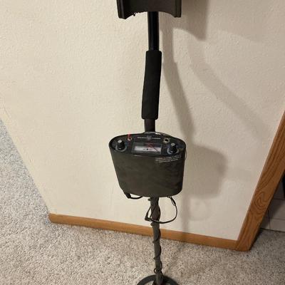 Bounty Hunter metal detector