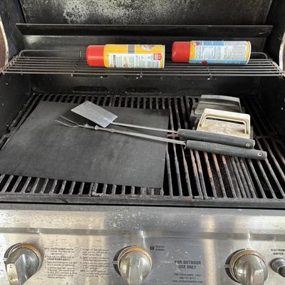 Brinkman Pro Series 8300 Propane Grill