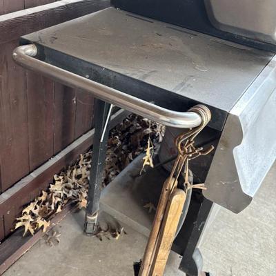 Brinkman Pro Series 8300 Propane Grill