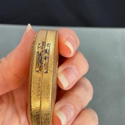 Vintage metal Compact DuBarry