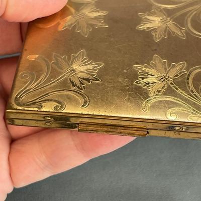 Vintage Metal Powder Compact Elgin American