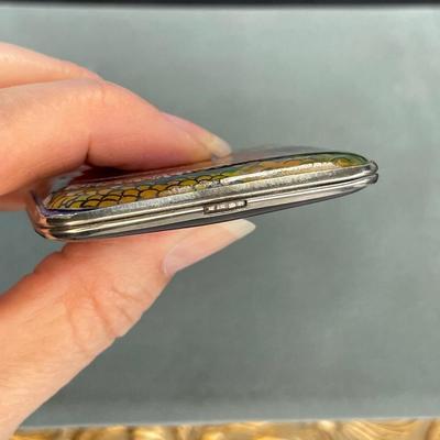 Vintage Gwenda Made in England Tap Flap Compact