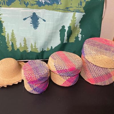 Floatation seat with nesting baskets