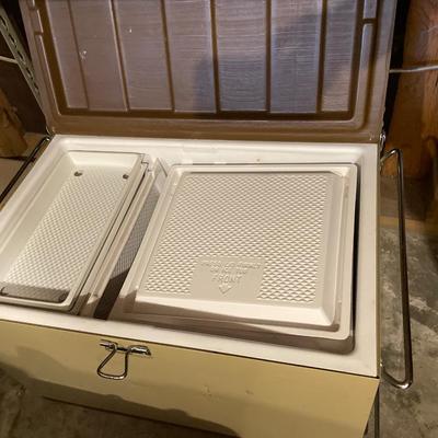 Large Coleman cooler