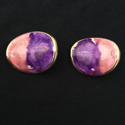 Vintage Super cute, enameled, gold, toned, circular earrings