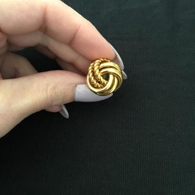 Beautiful, vintage Napier, gold toned knotted stud earrings