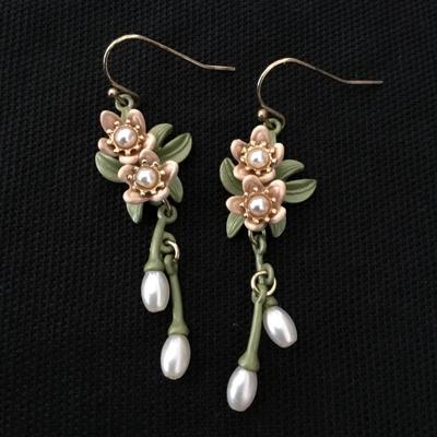 Super cute vintage enameled, baby, pink, and green dangle earrings
