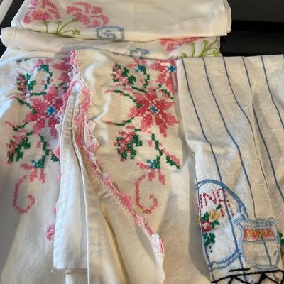 Embroidered towels, pillowcases & doilies