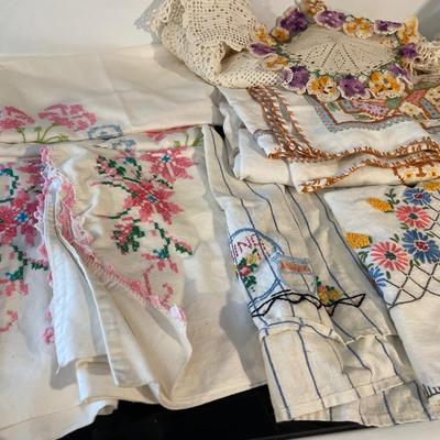 Embroidered towels, pillowcases & doilies