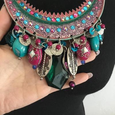 Free soul, wild, gypsy silver toned, super cute statement, necklace