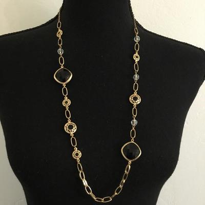 Really pretty gold tone & jet black glass rhinestone and glass beaded fashion, elegant necklace