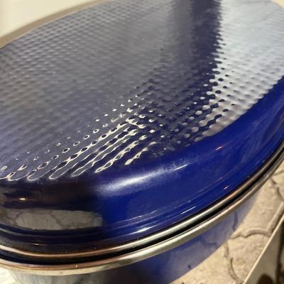 Blue roaster with platter