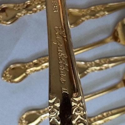 Naken Tarnish Proof Silverware Chest w/ Nasco Elizabethan II Gold Flatware (K-DZ)