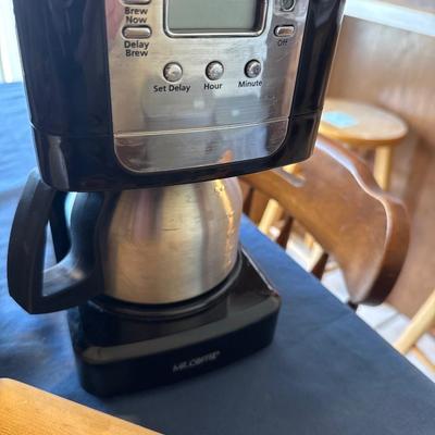Glass pots, coffee maker, thermos and utensils