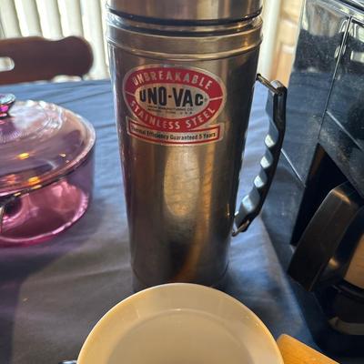 Glass pots, coffee maker, thermos and utensils